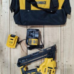 DEWALT 20V MAX XR Lithium-Ion Cordless 15-Gauge Finish Nailer
