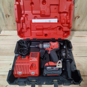 Milwaukee M18 FUEL 1/2" Hammer Drill/Driver Kit